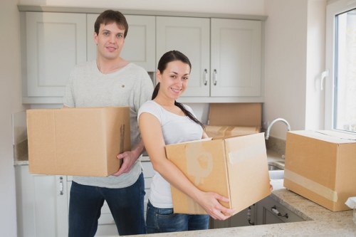 Efficient flat removals service supporting a Rainham apartment move